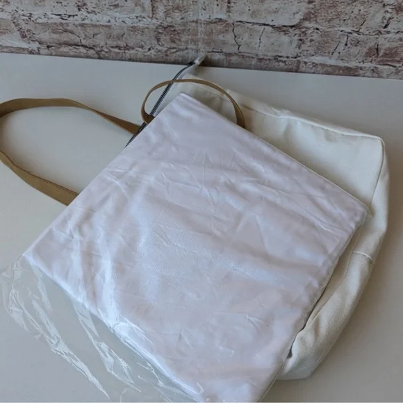 COZY EARTH Bamboo Individual Flat Sheet
Size Twin 39” X 75” X 18” - Picture 7 of 8